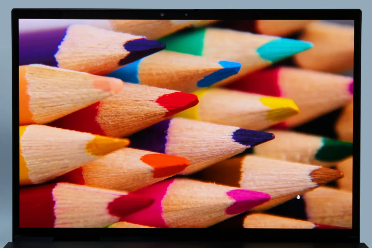 NEC NEXTREME Infinity 2023
ディスプレイ正面
